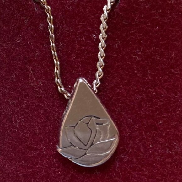 Memorial Tear Necklace - Picture 6 of 16